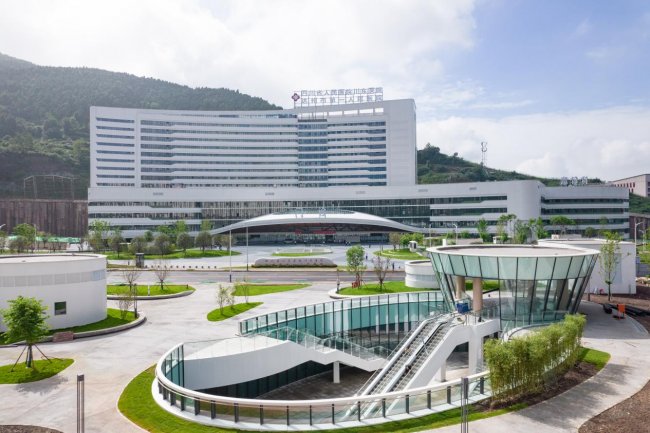 中交一航局城建公司达州市第一人民医院项目斩获四川省建筑装饰工程质量最高荣誉